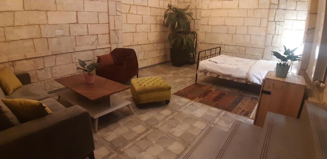 Retro Hostel & Tours Yerevan Exterior photo
