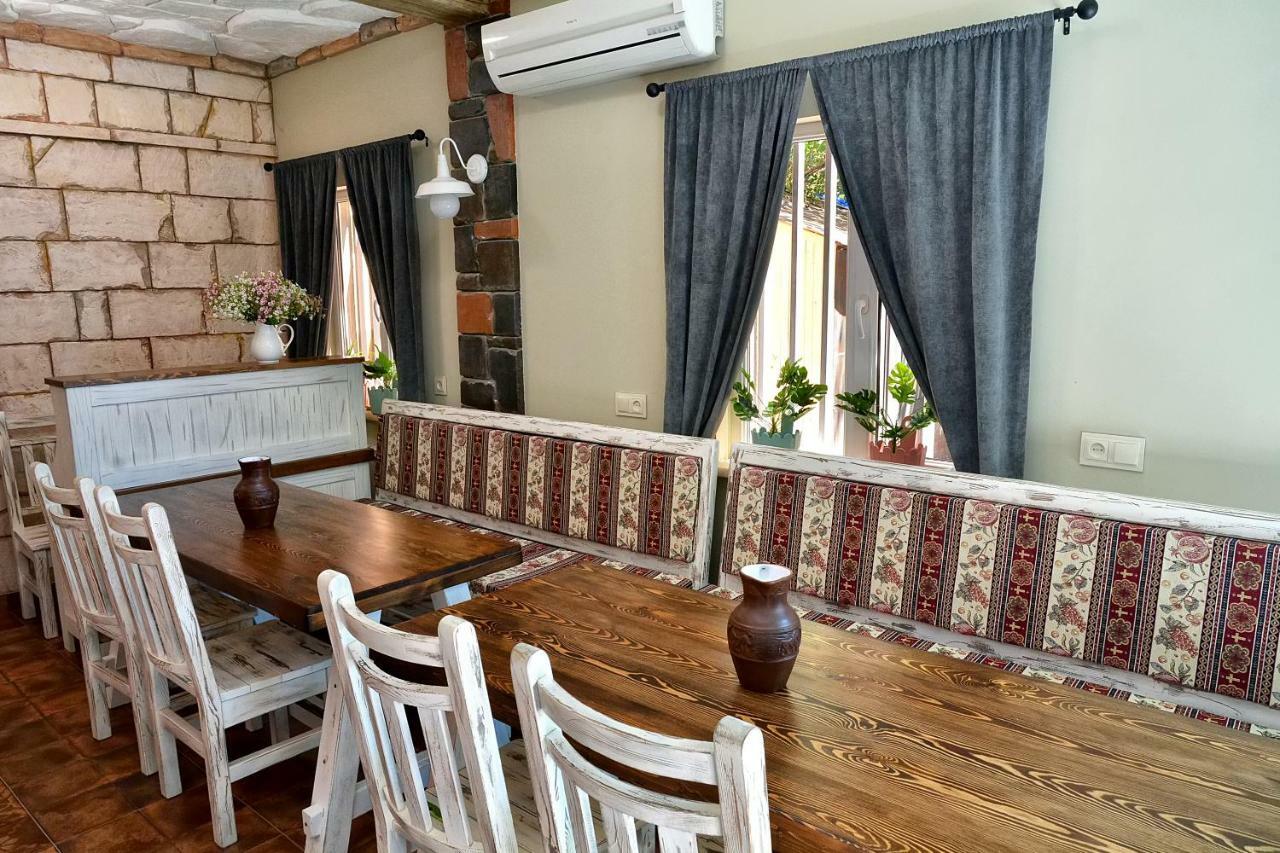 Retro Hostel & Tours Yerevan Exterior photo